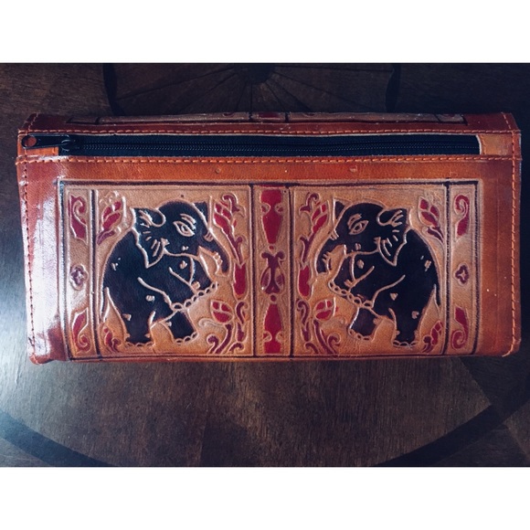 Elephant wallet. - Picture 4 of 4